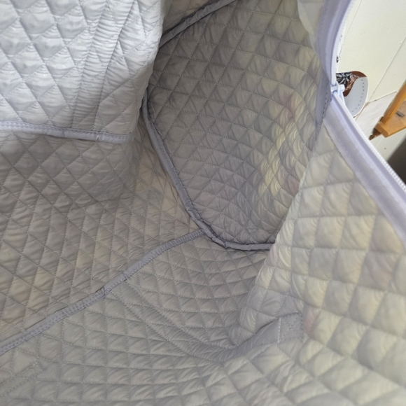 Vera Bradley NWT Merry Mischief Snow Day Large Traveler Duffle 22×11×11 - Picture 14 of 15